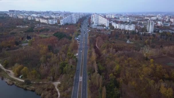 Air Vlucht Snelweg City Road Junction Autoverkeer Stad Kishinev Moldavië — Stockvideo