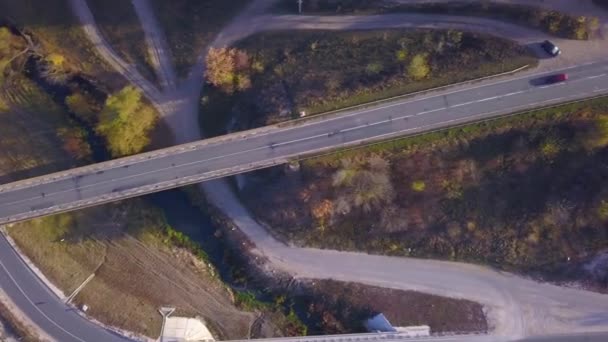 Příroda Let Nad Dálnici Nedaleko Lesa Křižovatce Blízkosti Železnice Výšky — Stock video