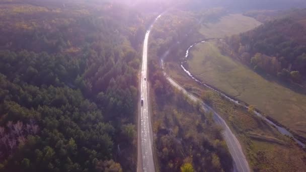 Luchtfoto Vlucht Boven Weg Road Voertuigen Auto Van Dagelijkse Verkeer — Stockvideo