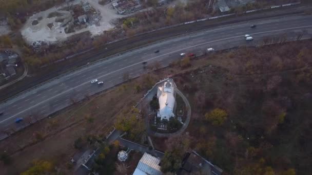 Vuelo Helicóptero Sobre Autopista Ciudad Kisinev Circunvalación Del Jardín Vista — Vídeo de stock