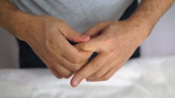 按摩刮刀水痛 中药替代品 — 图库视频影像