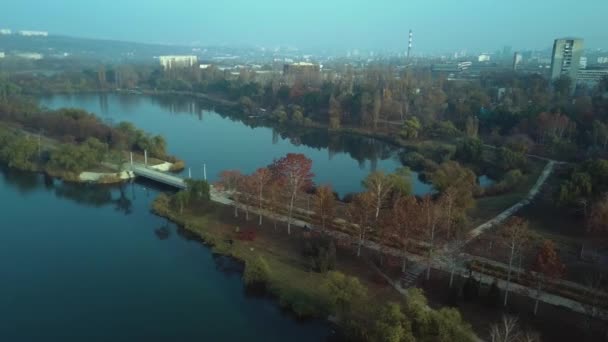 Luchtfoto Beeldmateriaal Echo Park Lake Kishinev Republiek Van Moldova Uitzicht — Stockvideo