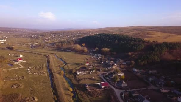 Камеры Летают Над Маленькой Деревней Республика Молдова Европа — стоковое видео