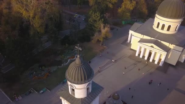 Vuelo Sobre Catedral Catedral Del Cristianismo Kishinev Moldavia — Vídeos de Stock