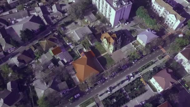 Malé Evropské Město Kostelem Uprostřed Orhey Moldavsko Republikou Letecký Pohled — Stock video