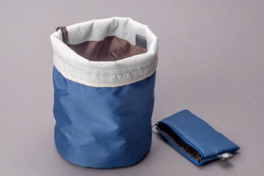 mavi kozmetik çanta