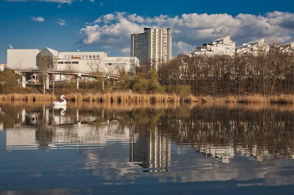 High buildings with reflection on the water — Stock Photo, Image