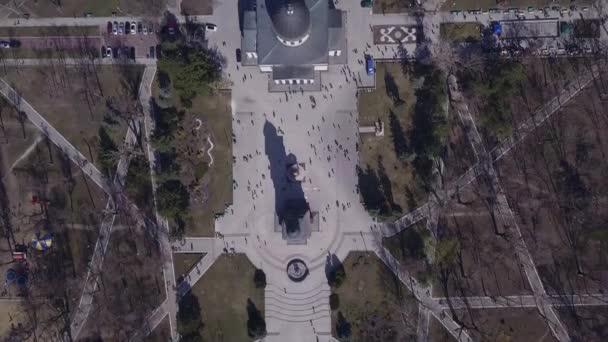 大聖堂 以上のフライト キシナウ モルドバのキリスト教の大聖堂 トップ ビュー — ストック動画