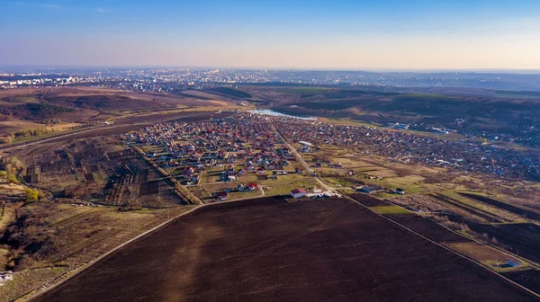 Vista de pájaro de los campos y parcela agrícola . — Foto de Stock