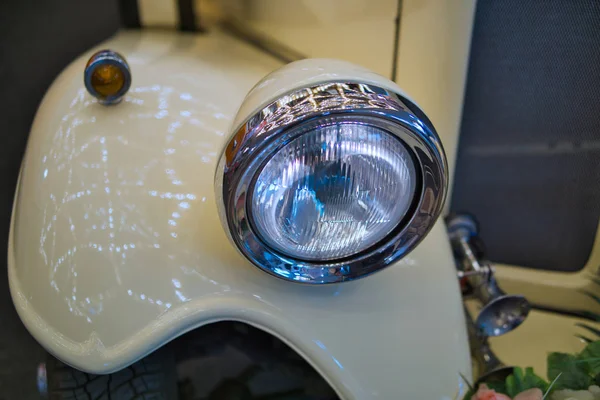 A lovely design of a car headlight — Stock Photo, Image
