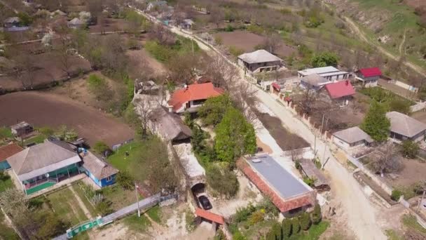 小さなヨーロッパの村Cmall村上空を飛行 トップビュー — ストック動画