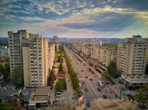 Vista aérea del dron de la ciudad de Kishinev —  Fotos de Stock