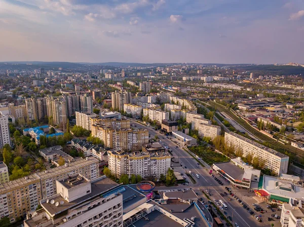 Vista aérea del dron de la ciudad de Kishinev — Foto de Stock