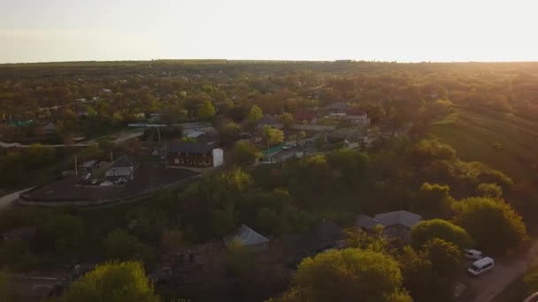 Flug Über Ein Kleines Dorf Bei Sonnenuntergang Europäisches Dorf Republik — Stockvideo