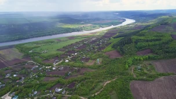 Vista Arial Sobre Rio Pequena Aldeia Rio Dniester República Moldávia — Vídeo de Stock