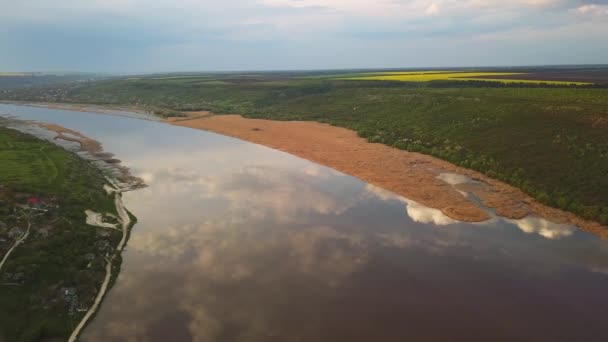 Vuelo Sobre Río Primavera Río Dniéster República Moldavia — Vídeo de stock