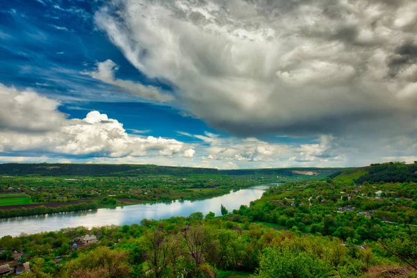 Summer landscape panorama with the river. Dniester river, Moldova. Steadicam shot. — Stock Photo, Image