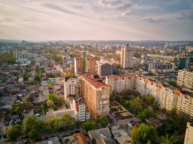 Kishinev şehrinin havadan drone görünümü