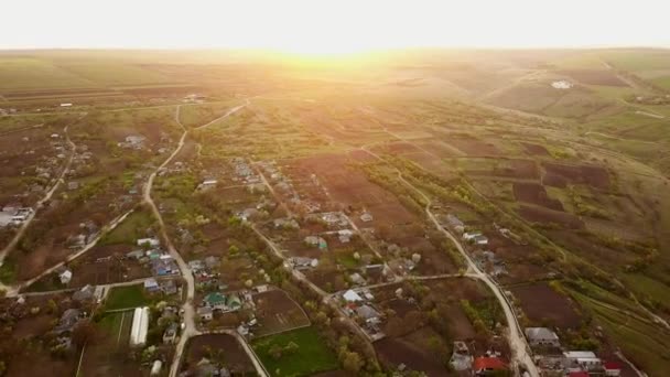 Volo Sopra Piccolo Villaggio Tramonto Villaggio Europeo Repubblica Moldova — Video Stock