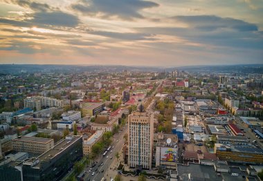 Kishinev şehrinin havadan drone görünümü