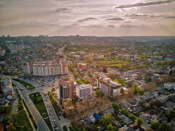 Lotnicze Drone widok na Kiszyniów miasta — Zdjęcie stockowe