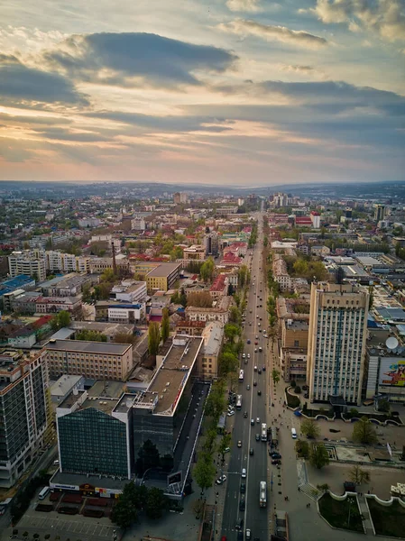 Kishinev şehrinin havadan drone görünümü — Stok fotoğraf