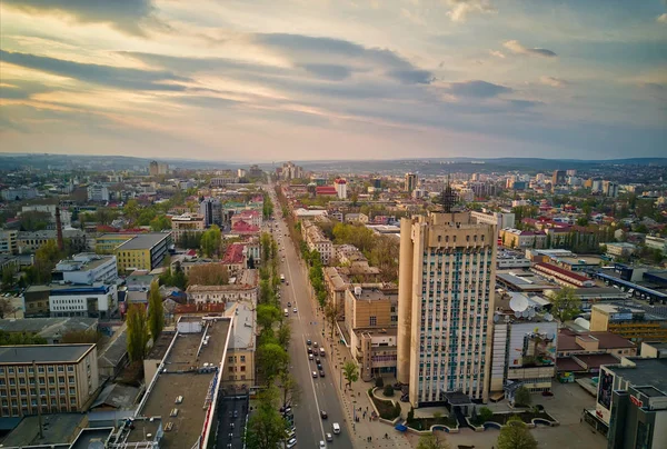 Lotnicze Drone widok na Kiszyniów miasta — Zdjęcie stockowe