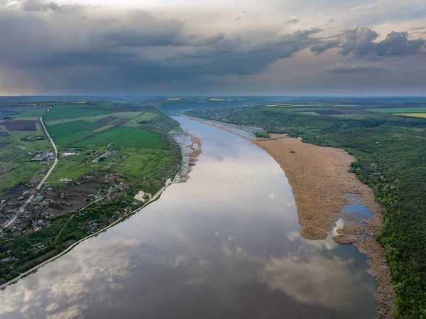 Arial view over the river — Stock Photo, Image