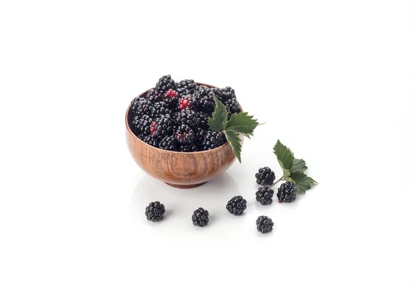 Blackberries in a wooden bowl — Stock Photo, Image