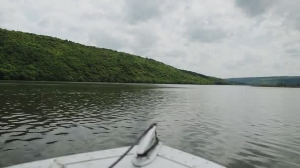 Вид Моторной Лодки Реку Движении — стоковое видео