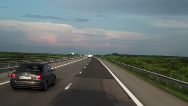 Fpv Condução Longo Rodovia Vista Estrada Janela Carro Carros Vão — Vídeo de Stock