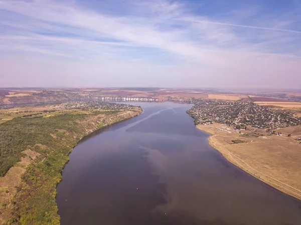 Sonbaharda Dnestr Dniester nehri üst görünümü. — Stok fotoğraf