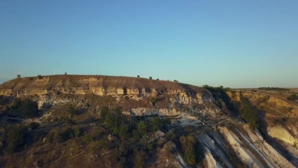 Vista Aérea Drone Volando Hacia Adelante Sobre Los Campos Piedra — Vídeo de stock