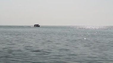 Karadeniz 'de bir eğlence gemisi. Şubat ayı..