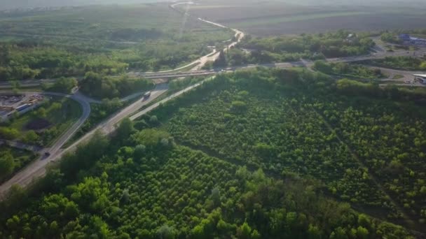 Vol Aérien Drone Élevé Dessus Circulation Routière Soir Autoroute Passage — Video