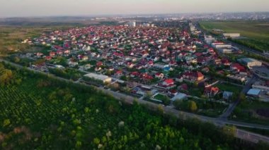 Kishinev şehrinin varoşlarındaki bir alt birimde İHA uçuşu. Moldova Cumhuriyeti