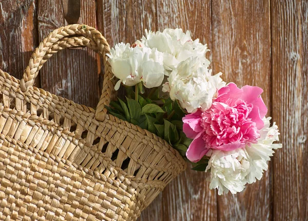 Flowers Pink Red White Peonies Wicker Basket Wooden Table Wooden — Stock Photo, Image