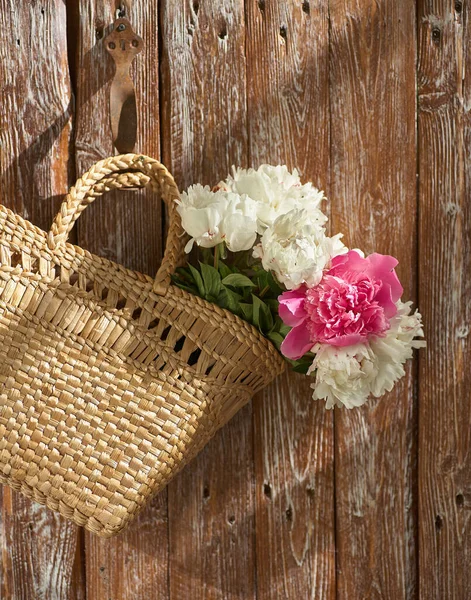 Flowers Pink Red White Peonies Wicker Basket Wooden Table Wooden — Stock Photo, Image