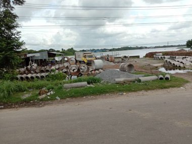 Otoyol doğa ve yeşile yakın.