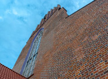 Gökyüzüne karşı Katolik Kilisesi'nin duvar