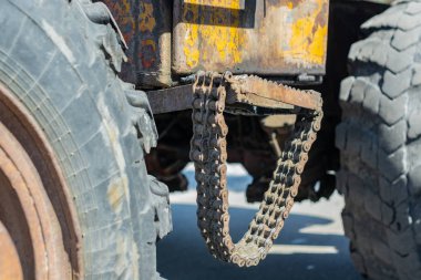 Eski tarak makine parçası