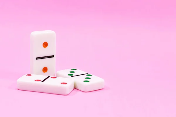 Domino fotoğraf eğlence projeleri veya masa oyunları yayınlar için.