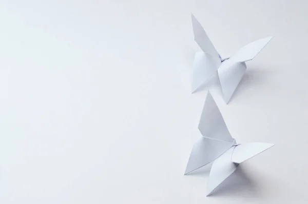 Χαρτί Origami Φιγούρα Λευκό Φόντο Ιδανικό Για Σας Έργα Εκπαίδευσης — Φωτογραφία Αρχείου