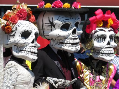 Dia de los Muertos, ölülerin günü. Katılımcılar Meksika tatil ölüm maskeleri