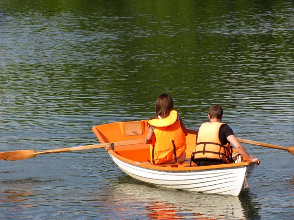 Couple Life Jackets Floats Rowing Boat Summer Lake Young Man — Stock Photo, Image