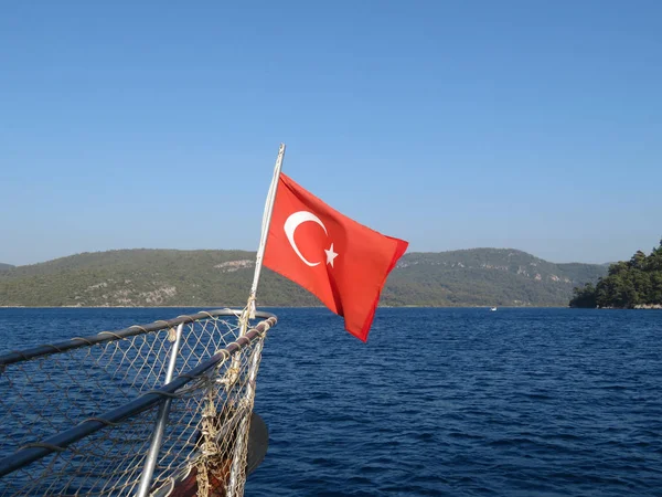 Bendera Kalkun Hidung Kapal Pantai Turki Laut Mediterania — Stok Foto