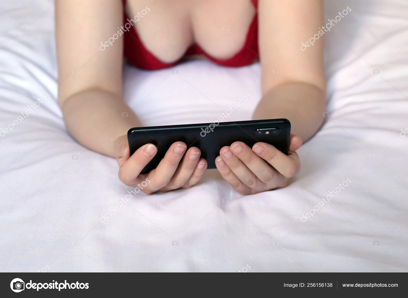 1600px x 1167px - Woman Watching Video Smartphone Mobile Phone Female Hands Close Sexy Stock  Photo by Â©olegpmr 256156138