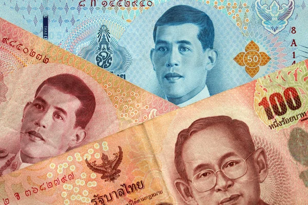 Tayland baht banknotları. Tayland ekonomi kavramı, turizm ve yatırım