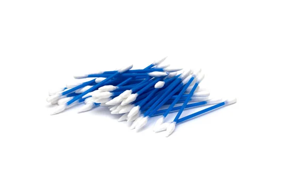 Blauwe Wattenstaafjes Witte Achtergrond Isolaat Schoonheid Gezondheid — Stockfoto