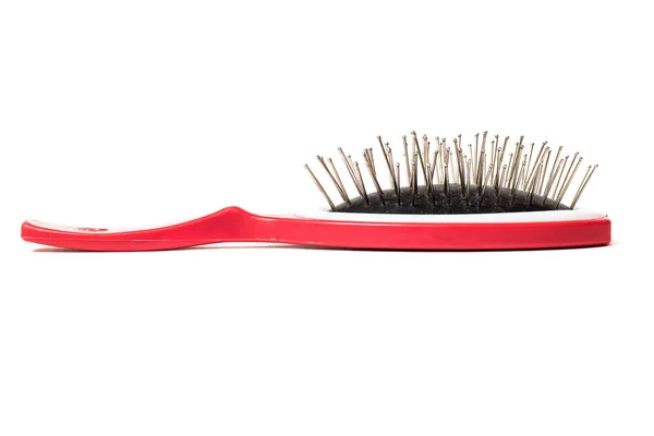 Brosse Cheveux Rouge Sur Fond Blanc Isolée Soin Des Cheveux — Photo